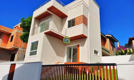 Sobrado no Santinho a 600m do mar – Com área gourmet e vista espetacular