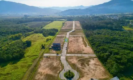Terreno à Venda no Quinta das Palmeiras – Loteamento Planejado em Garopaba