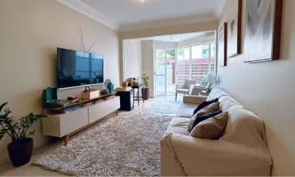 Apartamento Garden no coração do Estreito, a poucos minutos da Beira-Mar