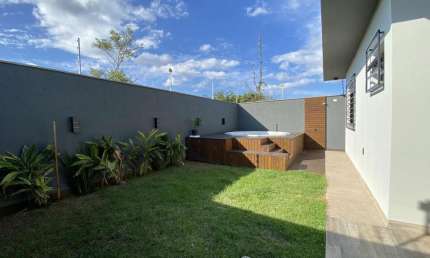 Casa de 3 dormitórios à venda em Forquilhinhas, São José.