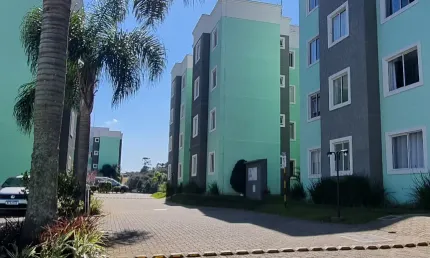 Apartamento mobiliado com 2 quartos, banheiro, sala, cozinha, lavanderia