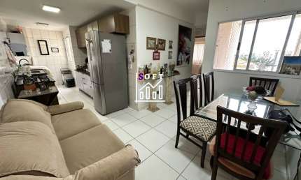QR 404 Apartamento de 02 Quartos c/ armários + vaga de garagem.