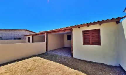 OPORTUNIDADE DE OCASIÃO! ️ Casa no CENTRO de Cidreira em localização privilegiada, escriturada e a  650m do mar.