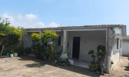 Oportunidade única casa escriturada 200 metros do mar na praia de Quintão R$95,000