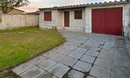 Oportunidade casa sozinha no patio escriturada 300 metros do mar