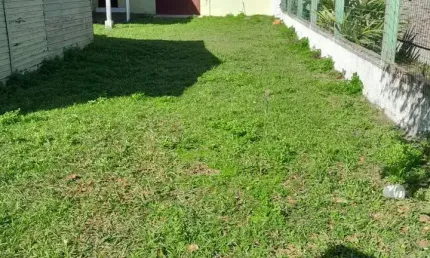 Oportunidade única duas casa no terreno escriturada 100 metros do mar