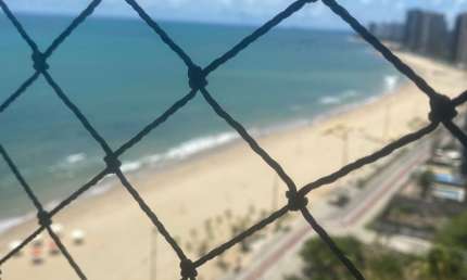 Apartamento com 4 suítes para locação na beira-mar de Piedade – 335m²