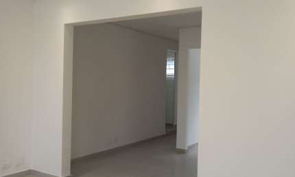 Sala comercial com 2 salas para alugar na Avenida Presidente Kennedy, 4100, Água Verde, Curitiba