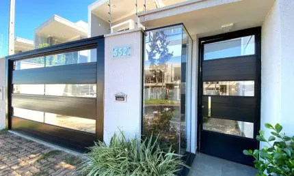 SOBRADO NO CANADÁ NOVO 1 SUÍTE E 2 QUARTOS, LINDA ÁREA GOURMET
