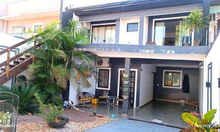 Sobrado com 2 Suítes e 2 dormitórios com 228m² total – Recanto Tropical - Cascavel/PR