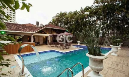 Casa com 6 quartos para alugar na Rua' '2438, 144, Centro, Balneário Camboriú