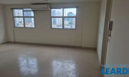 Ponto comercial para alugar na Rua João Cachoeira, Vila Nova Conceição, São Paulo