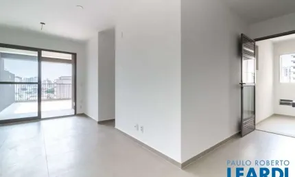 Apartamento com 3 quartos à venda na Avenida Afonso Mariano Fagundes, Mirandópolis, São Paulo