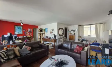 Apartamento com 3 quartos para alugar na Alameda Ribeirão Preto, Bela Vista, São Paulo
