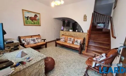 Casa com 3 quartos à venda na Rua Stéfano, Cambuci, São Paulo