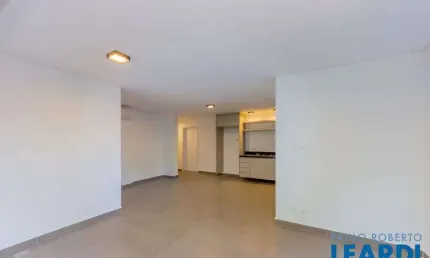 Apartamento com 2 quartos à venda na Rua Agissê, Vila Madalena, São Paulo