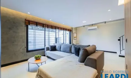 Casa com 4 quartos à venda na Avenida Iraí, Indianópolis, São Paulo