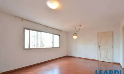 Apartamento com 2 quartos à venda na Rua Jorge Tibiriçá, Vila Mariana, São Paulo