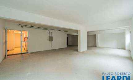 Ponto comercial para alugar na Rua Aguiar de Barros, Centro, São Paulo