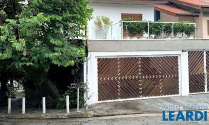 Casa com 3 quartos para alugar na Rua Turi, Vila Madalena, São Paulo