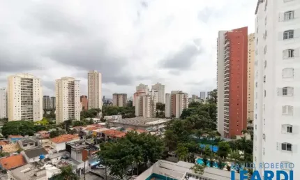 Apartamento com 3 quartos à venda na Rua Sócrates, Vila Sofia, São Paulo