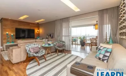 Apartamento com 3 quartos à venda na Rua Percílio Neto, Saúde, São Paulo