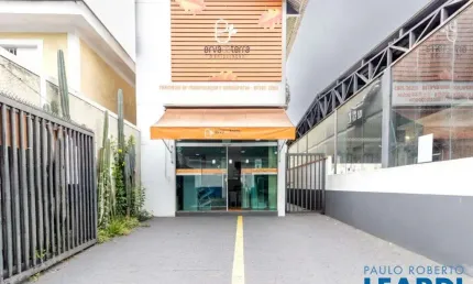 Casa com 2 quartos para alugar na Rua Augusto Tolle, Santana, São Paulo