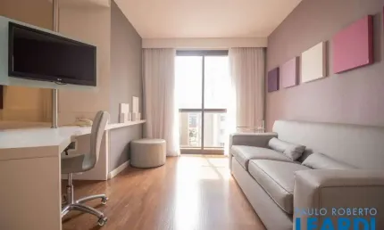 Flat com 1 quarto à venda na Rua Vergueiro, Paraíso, São Paulo