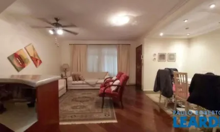 Casa com 3 quartos à venda na Rua Ipiranga, Jardim Aeroporto, São Paulo