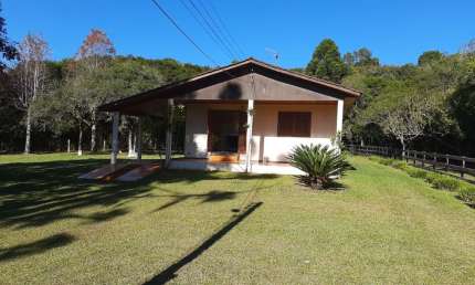 OPORTUNIDADE IMPERDÍVEL - PROPRIEDADE COMPLETA À VENDA!