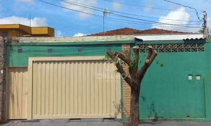Casa com 3 dormitórios para alugar, 121 m² por R$ 2.304,02/mês - Campos Elíseos - Ribeirão Preto/SP