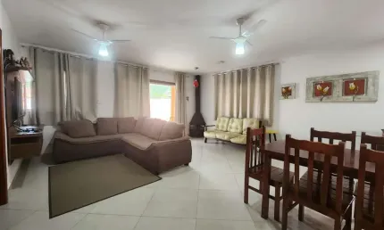 Casa com 4 quartos à venda na Rua Não Informada, Toninhas, Ubatuba, 200 m2 por R$ 2.100.000