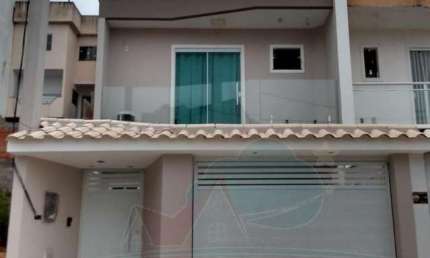 Casa para Venda em Macaé, Lagoa, 2 dormitórios, 2 suítes, 4 banheiros, 1 vaga