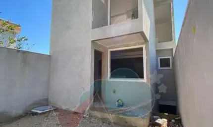 Casa para Venda em Macaé, Lagoa, 2 dormitórios, 1 suíte, 3 banheiros, 2 vagas