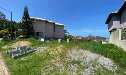 Terreno à venda no Lagoa, Macaé 