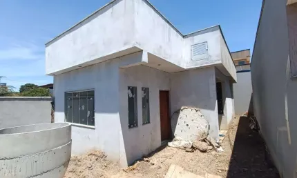 Casa para Venda em Rio das Ostras, Loteamento Extensão do Serramar, 2 dormitórios, 1 suíte, 2 banheiros, 1 vaga