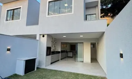 Duplex para Venda em Macaé, Lagoa, 3 dormitórios, 1 suíte, 3 banheiros, 1 vaga