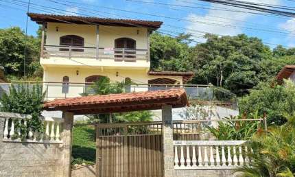 Casa para Venda em Rio das Ostras, Colinas, 4 dormitórios, 2 suítes, 3 banheiros, 4 vagas