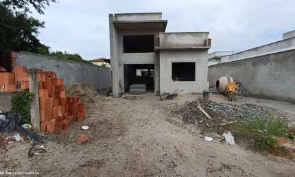 Casa para Venda em Rio das Ostras, Jardim Bela Vista, 3 dormitórios, 1 suíte, 2 banheiros, 1 vaga