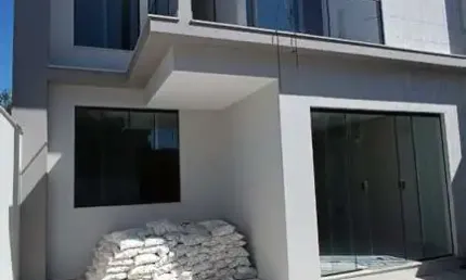 Casa para Venda em Rio das Ostras, Novo Rio das Ostras, 3 dormitórios, 2 suítes, 4 banheiros, 1 vaga