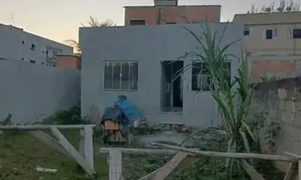 Casa para Venda em Rio das Ostras, Serramar, 2 dormitórios, 1 suíte, 2 banheiros, 2 vagas