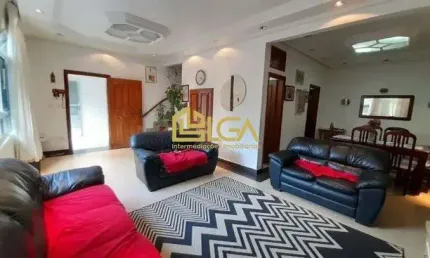Casa com 3 quartos à venda na Rua Coelho Neto, 35, Marapé, Santos