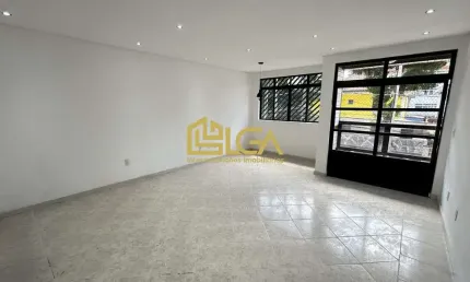 Casa com 3 quartos à venda na Rua Liberdade, 216A, Embaré, Santos