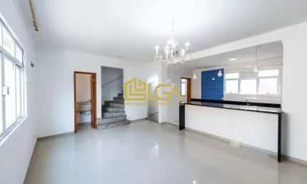 Casa em Villaggio no Boqueirão – 3 Dorms, Suíte, Churrasqueira e 2 Vagas