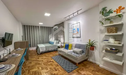 Apartamento Studio Venda 32m² Reformado Decorado e Mobiliado Centro RJ