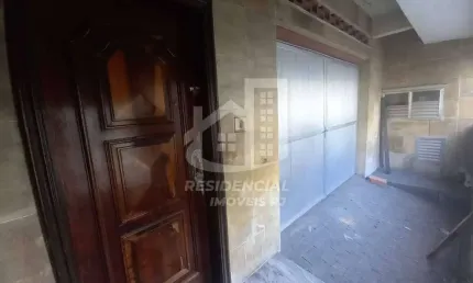 Casa à Venda 386m² Garagem 3 Quartos  Terraço + uma Edicula Catete RJ