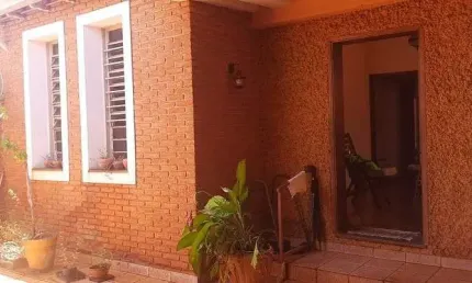 Casa com 3 quartos à venda na Rua Gonçalves Dias, Vila Tibério, Ribeirão Preto
