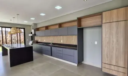 Casa térrea 4 quartos em Vila do Golf - Ribeirão Preto - SP