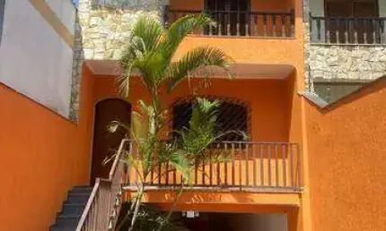 Sobrado Maravilhoso com 175 m² 3 Dormitorios sendo 1 Suite