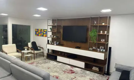 Sobrado Alto Padrão em Localização Privilegiada 350 m² 4 Dormitorios